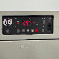 Sanyo Incubator image 2